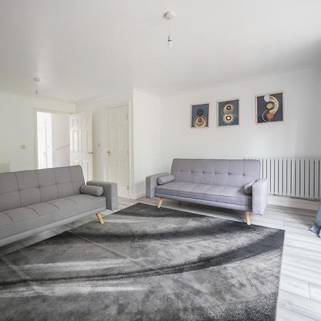 Maidstone Villa 3 Bedroom Free Sports Channels,Parking Sleeps 7 מראה חיצוני תמונה