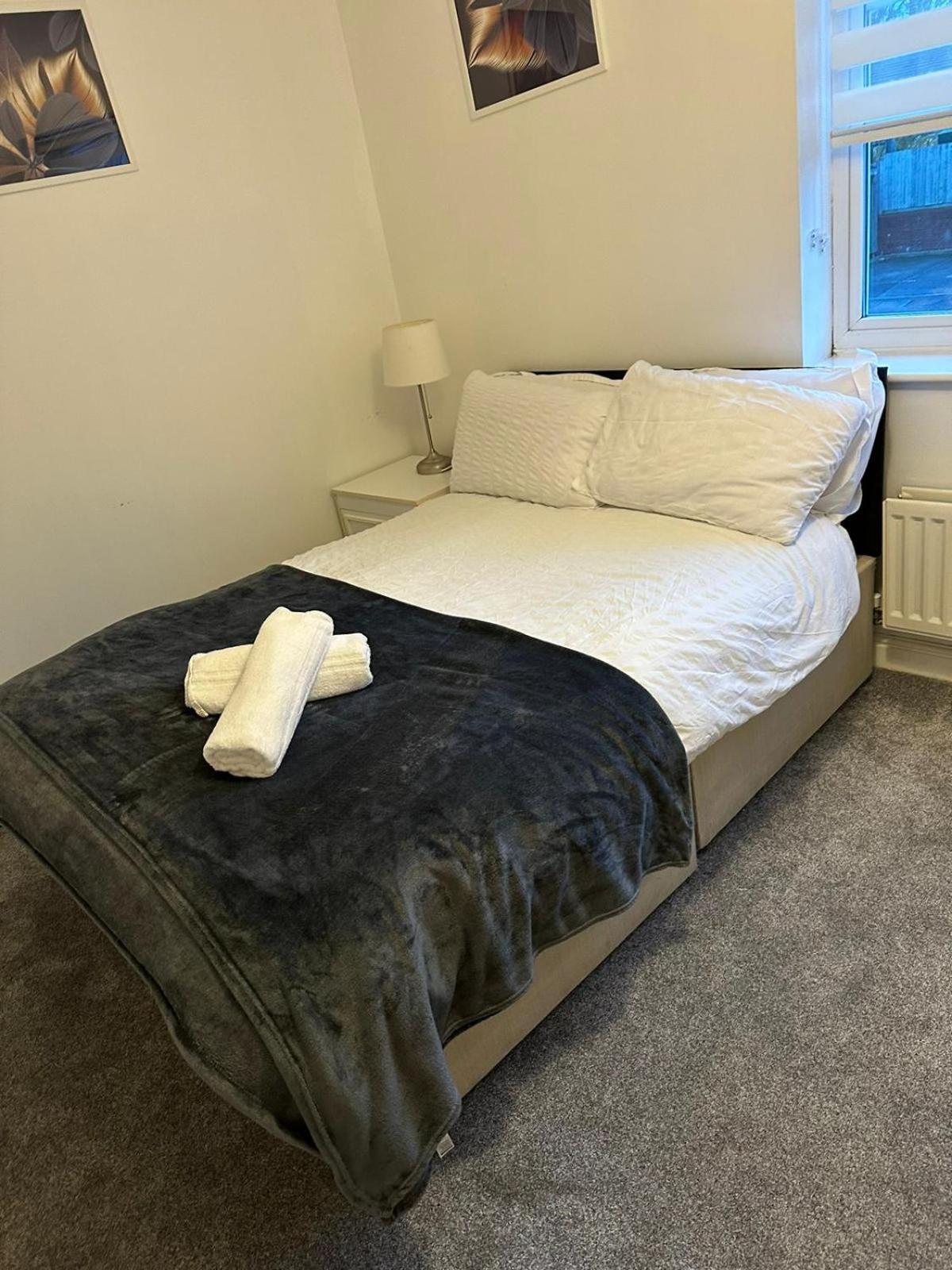 Maidstone Villa 3 Bedroom Free Sports Channels,Parking Sleeps 7 מראה חיצוני תמונה