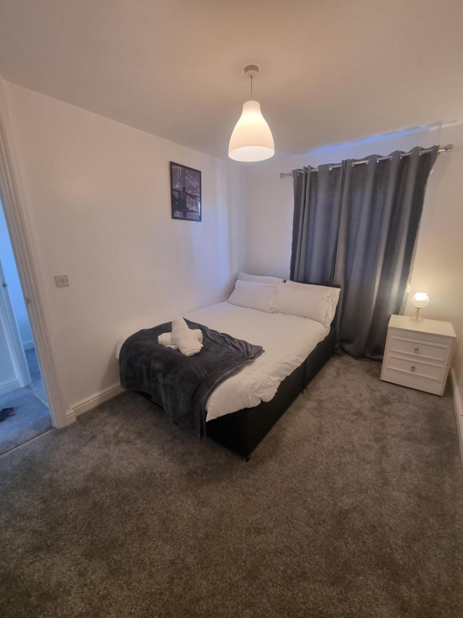 Maidstone Villa 3 Bedroom Free Sports Channels,Parking Sleeps 7 מראה חיצוני תמונה