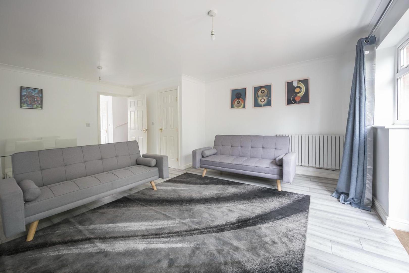 Maidstone Villa 3 Bedroom Free Sports Channels,Parking Sleeps 7 מראה חיצוני תמונה