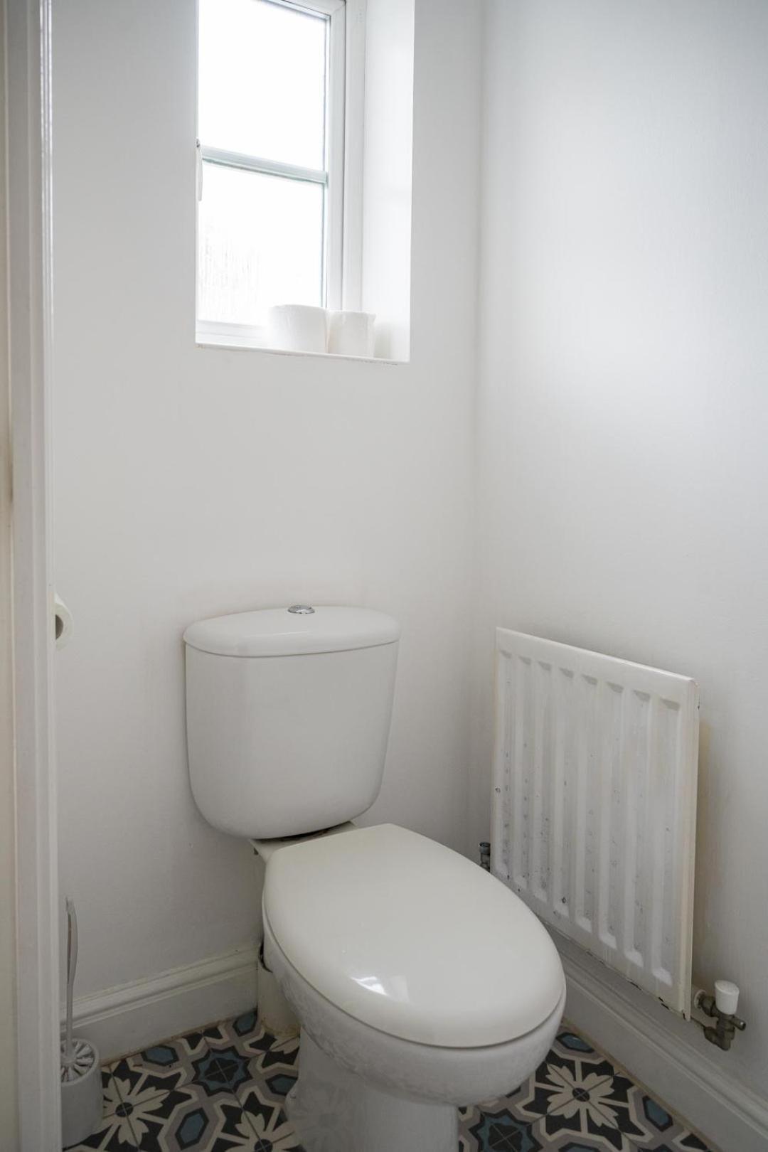 Maidstone Villa 3 Bedroom Free Sports Channels,Parking Sleeps 7 מראה חיצוני תמונה