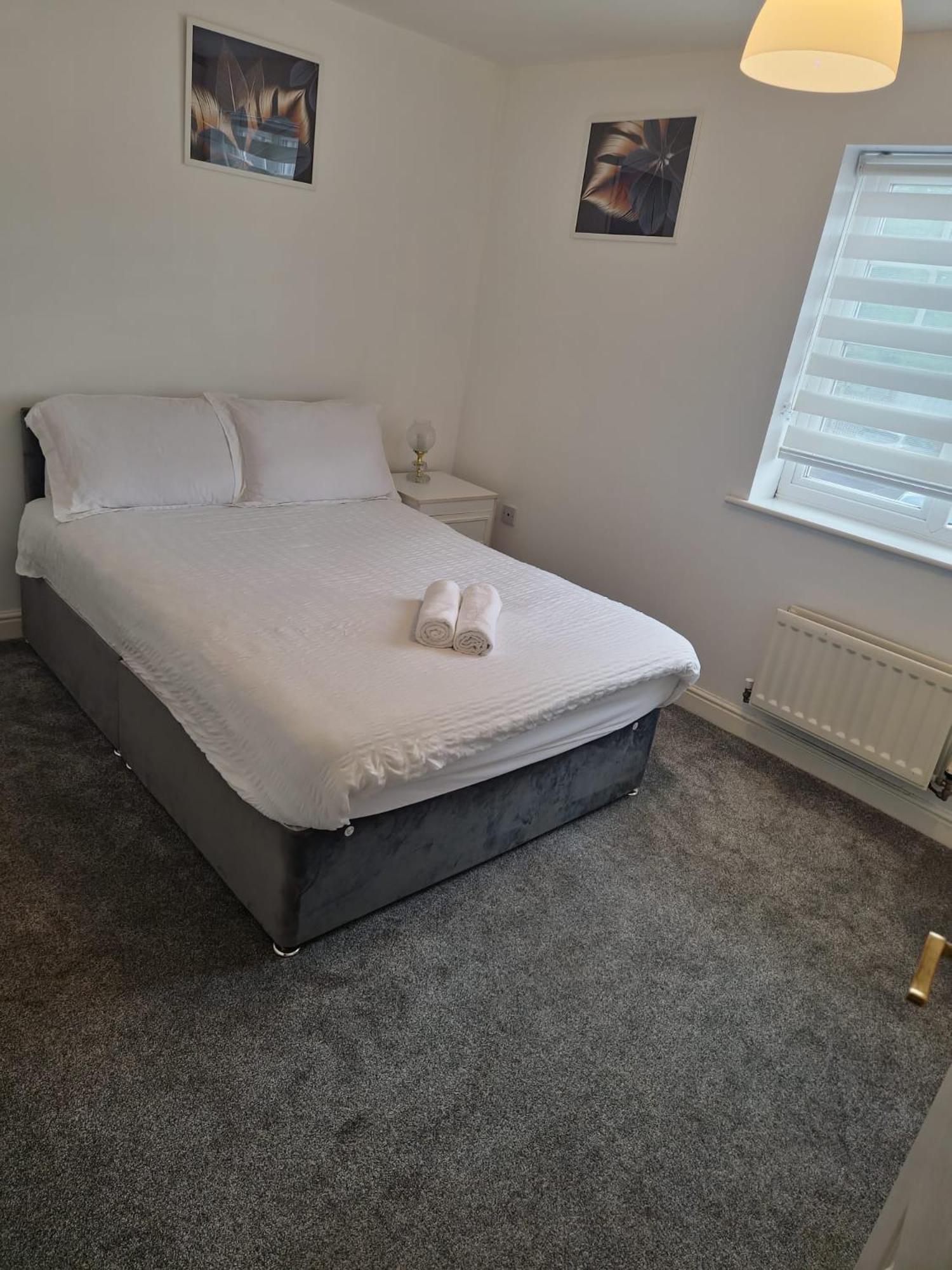Maidstone Villa 3 Bedroom Free Sports Channels,Parking Sleeps 7 מראה חיצוני תמונה